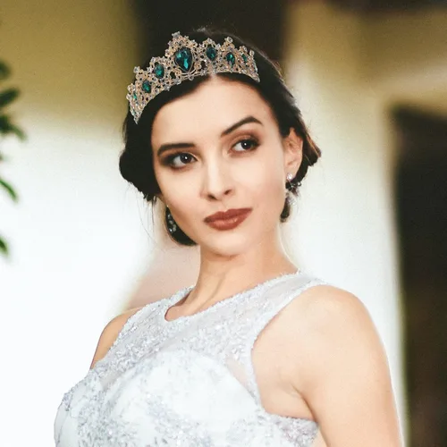 Vista 6 de Vaguelly Wedding Tiaras and Earrings Set, Tiara and Necklace Set, Wedding Bridal Flower Jewelry Set Baroque Tiara Crystal Crown with Comb Retro
