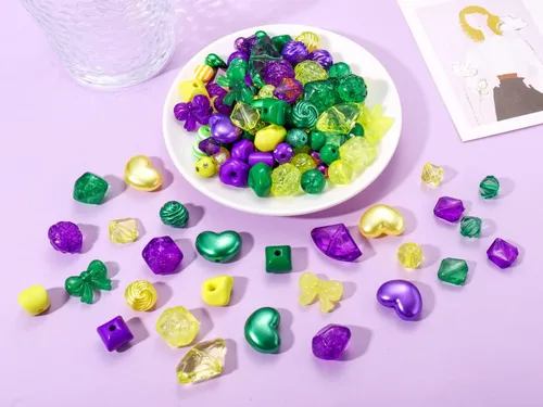 Vista 4 de 2300 cuentas de Mardi Gras para hacer joyas, cuentas de arcilla polimérica doradas, moradas y verdes, cuentas de perlas de cristal acrílico