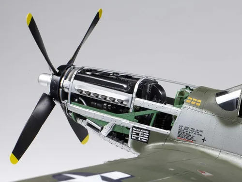 Vista 2 de TAMIYA P-51D Mustang Hobby Model Kit (TM60322), 168 meses a 1200 meses
