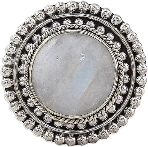 Vista 4 de NOVICA Rainbow Moonstone - Anillo de cóctel de plata de ley 925 con diseño de arcoíris