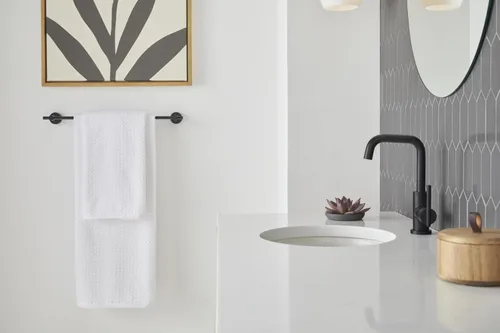 Vista 4 de Gerber Parma - Grifo de baño de un solo mango con drenaje de metal incluido