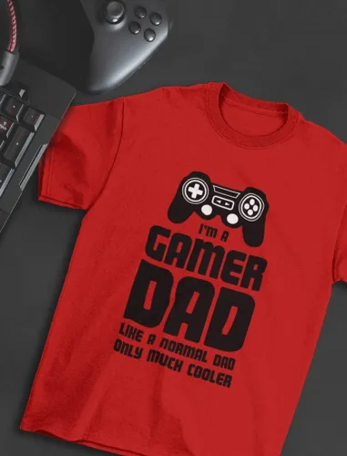 Vista 5 de Camiseta con texto en inglés "I'm a Gamer Dad", regalos para videojuegos, hombres, marido, papás, ideas de regalo, divertidas camisetas para el Día