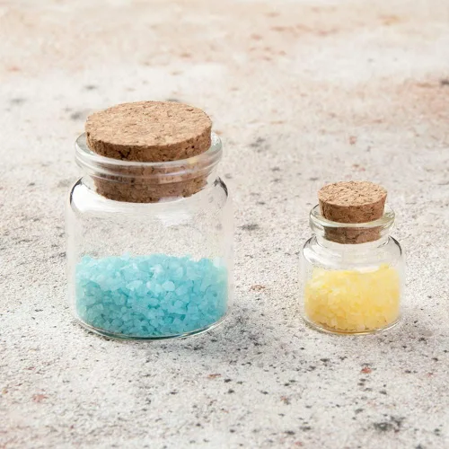 Vista 6 de Danmu Mini botellas de vidrio de 1.7 fl oz, frascos pequeños con tapones de corcho de madera, botellas de mensaje para recuerdos de boda, recuerdos