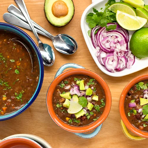 Vista 5 de Ortega Frijoles negros, con jalapeños en cubitos, 15 onzas