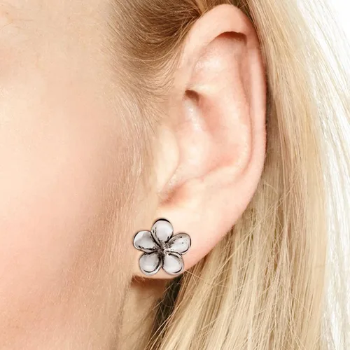 Vista 4 de Plumeria Flor 15mm plata de ley 925. Post Earrings
