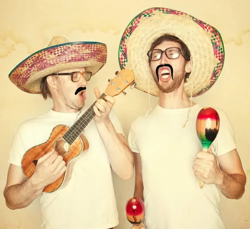 Vista 3 de 60 piezas de decoraciones de barbas del Cinco de Mayo – Fiesta Mexicana Falsos Bigotes Falsos Halloween Cosplay Cowboy Party Favores Accesorios