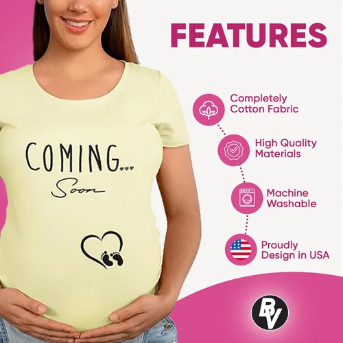 Vista 4 de BROOKLYN VERTICAL Camiseta de manga corta con cuello redondo y anuncio de embarazo de nueva mamá