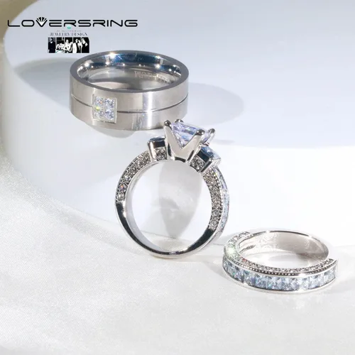 Vista 5 de LOVERSRING Juego de anillos de boda de acero inoxidable con circonita cúbica chapada en oro blanco