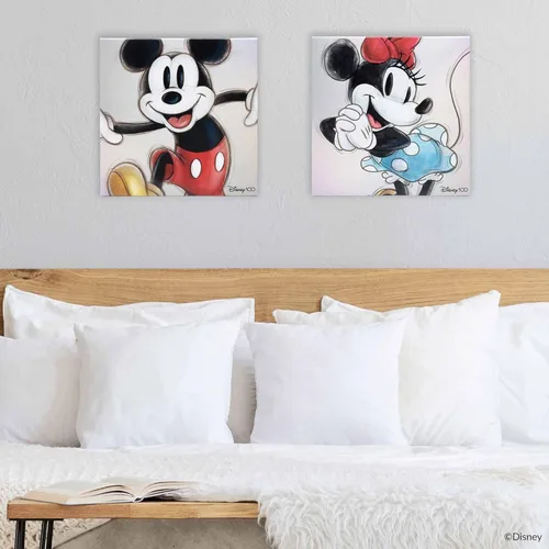 Vista 5 de Open Road Brands Disney Mickey Mouse Sketch Gallery Lienzo Envuelto Decoración de Pared - Arte de Pared Clásico de Mickey Mouse para el Hogar