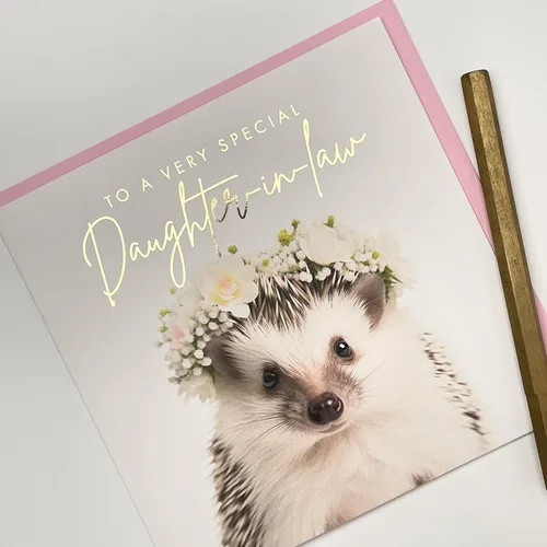 Vista 3 de Old English Co. - Tarjeta de felicitación de erizo muy especial – Tarjeta de cumpleaños de erizo floral para ella – Bonitas tarjetas de felicitación