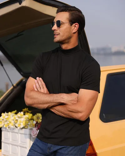 Vista 5 de Camiseta básica de manga corta con cuello alto falso para hombre