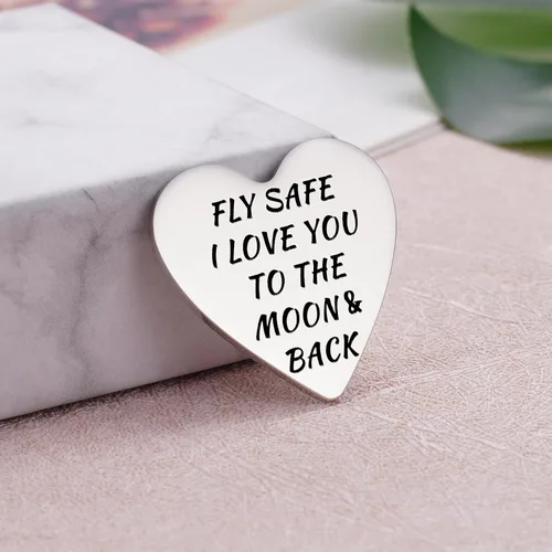 Vista 5 de Ficha de bolsillo Fly Safe I Love You, regalos de piloto para marido, regalo de aviación, novio, capitán de aerolínea, regalos para aviador