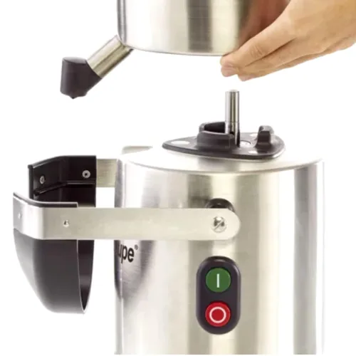 Vista 2 de Robot Coupe Exprimidor J80 Ultra Automático con Expulsión de Pulpa - 120V, 3000 RPM