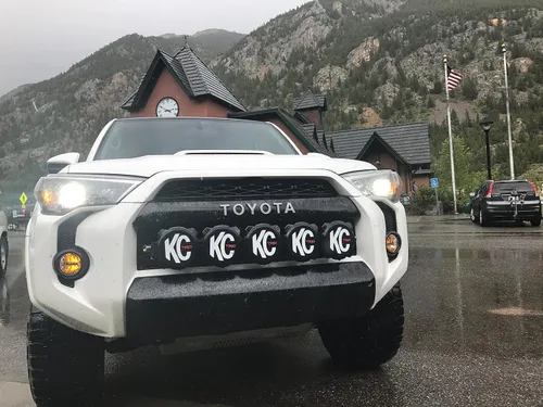 Vista 3 de Adhesivo superpuesto "KC" - Compatible con cubiertas de luz KC HiLites Pro6 (azul ártico)