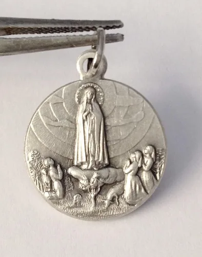 Vista 2 de Medalla de Nuestra Señora de Fátima Medallas de los Santos del Patron 100 Made in Italy