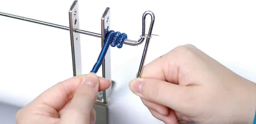 Vista 4 de Bobinador con alambre espiral artístico Gizmo(R) de lujo para fabricación de joyas