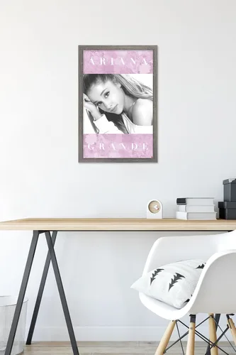 Vista 6 de Trends International Ariana Grande - Póster de pared floral, 14.725 x 22.375 pulgadas, versión enmarcada de madera de granero