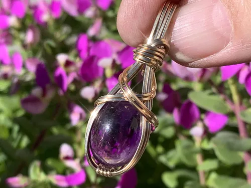 Vista 8 de Colgante de cristal de cuarzo rosa de 14 quilates, calidad AAA relleno de oro, varita de corazón, reiki Energy Romance, con elegante caja de regalo