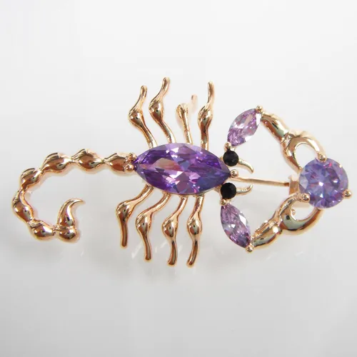 Vista 3 de Navachi - Broche con circonitas cúbicas de cobre chapado en oro de 18 quilates