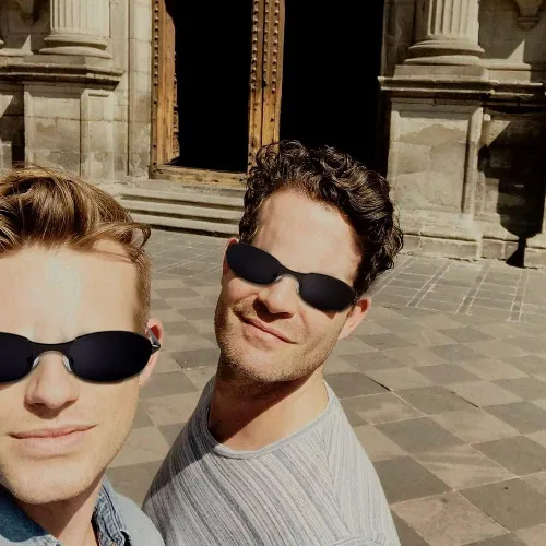 Vista 2 de Gafas de visión trasera anti seguimiento con estuche, gafas de sol UV al aire libre gafas de sol retrovisor mirando lo que está detrás de usted