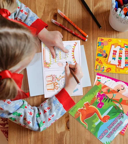 Vista 5 de 28 libros pequeños para colorear para niños a granel: mini calcetines navideños rellenos de bolsas de regalos para Navidad, regreso a la escuela