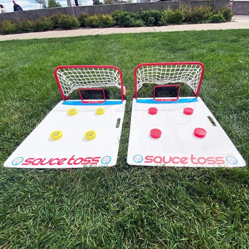 Vista 8 de Sauce Toss: El Juego Premium de Pase de Salsa de Hockey para Jugar, Pasar, Entrenar, Tiros de Truco y Más - Juego de Hockey Portátil y Apto