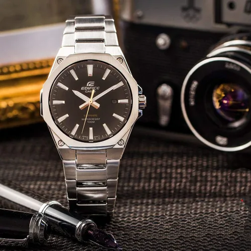 Vista 4 de Reloj Casio para hombre analógico de cuarzo con correa de acero inoxidable modelo EFR-S108D-1AVUEF