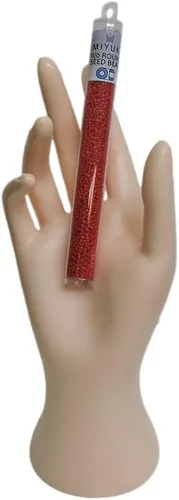 Vista 2 de Granate Red Opaque Miyuki - Cuentas de cristal redondas japonesas de rocailles 11/0, tubo de aproximadamente 0.85 oz y 5 pulgadas