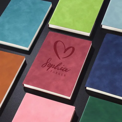 Vista 7 de Cuaderno de viaje personalizado de cuero para hombres y mujeres, grabado con nombre, logotipo, regalos personalizados para profesores, estudiantes