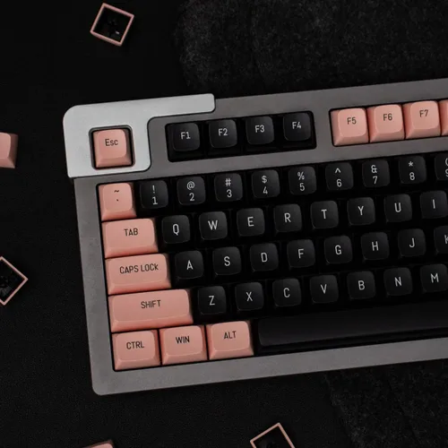 Vista 4 de Teclas rosadas y negras de 150 teclas Doubleshot MSA Profile Custom Keycaps para teclado de juegos 61/64/68/84/87/96/104/108