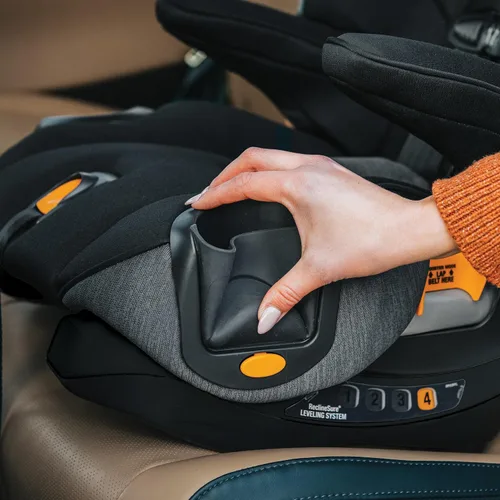 Vista 6 de Chicco Arnés MyFit 2 en 1 + asiento elevador de respaldo alto Haven