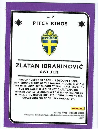 Vista 2 de ZLATAN IBRAHIMOVIC 2021-22 Panini Donruss Camino a la Copa Mundial de la FIFA Qatar 2022 Campo de fútbol Reyes #7 A PRESS PROOF PARALEL Card AC