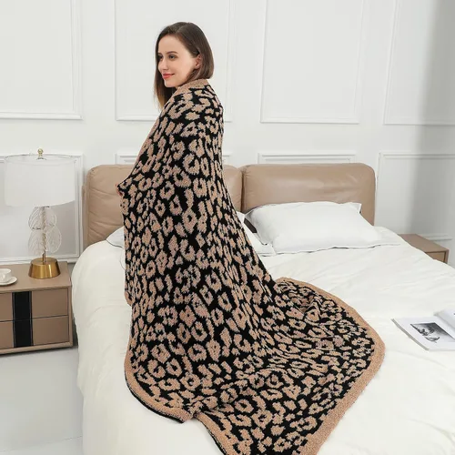 Vista 5 de bearberry Manta de Tiro Mullida de Punto de Leopardo, Manta de Microfibra Suave, Acogedora y Cálida para Sofá, Cama, Viajes (Leopardo, 51"x70")