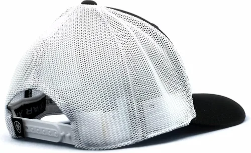 Vista 3 de ARIAT Gorra con logo Snapback Flexfit Shield de rayas negras para hombre, Rayas negras