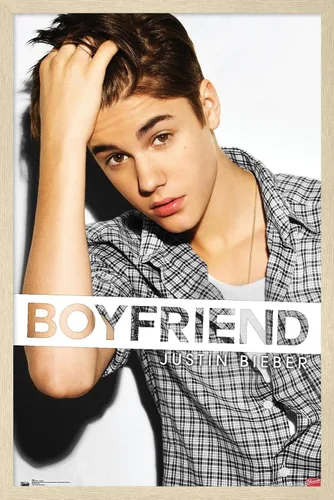 Vista 6 de Trends International Justin Bieber - Póster de pared de novio, 14.725 x 22.375 pulgadas, versión enmarcada de madera de granero Versión enmarcada
