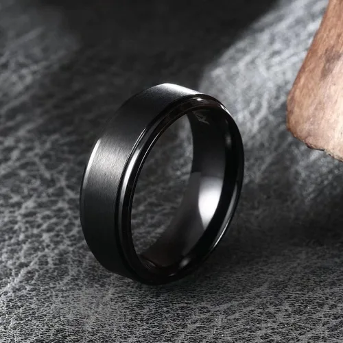 Vista 3 de King Will BASIC - Anillo de titanio negro para hombre, 0.315in, borde biselado pulido, acabado cepillado mate, juego de 2 piezas, Titanio, Sin