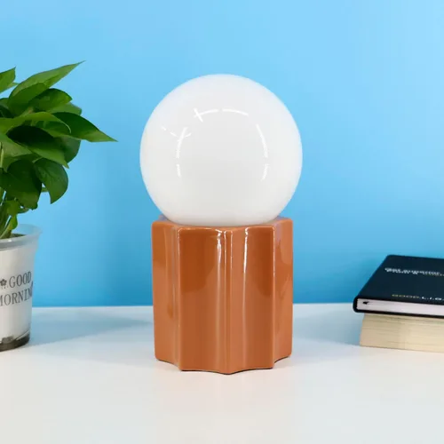 Vista 7 de Lámpara de mesa moderna de cerámica, base de cerámica caqui, bola redonda de jade blanco, acento de vidrio de cristal