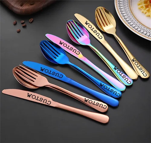 Vista 3 de Juego de cubiertos personalizado de acero inoxidable, cuchillo grabado, tenedores, cuchara, nombres personalizados se grabarán en tu vajilla, regalo