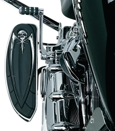Vista 3 de Kuryakyn 4588 Componente de control del pie de la motocicleta: Soportes de reubicación para motocicletas Harley-Davidson Touring 1997-2016, cromo