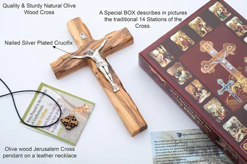 Vista 2 de Olive Wood Gifts Shop Cruz de madera de olivo hecha a mano con metal chapado en plata (crucifijo de 8 pulgadas) – Colgante de pared, de la Tierra