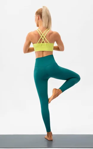 Vista 3 de Ukaste Studio Essential - Brasier deportivo con tirantes cruzados para mujer, brasier deportivo de soporte medio para entrenamiento para mujer