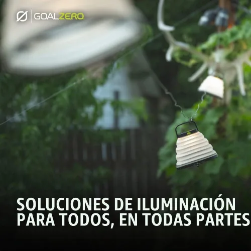 Vista 5 de Goal Zero Crush Light Linterna Solar Alimentada por Energía Solar