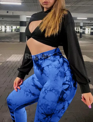 Vista 2 de Rugkey Leggings de levantamiento de glúteos para mujer, teñido anudado, cintura alta, sin costuras, pantalones de yoga para entrenamiento, mallas