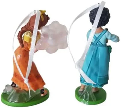 Vista 6 de ENCANTO - Juego de 9 figuras de PVC de Mirabel Isabela Luisa Bruno Antonio