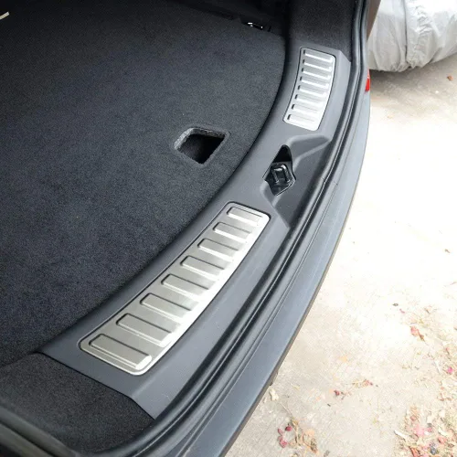 Vista 4 de YIWANG 304 - Protector de parachoques para puerta trasera de coche, acero inoxidable, 2 piezas para Land Rover Discovery Sport 2015-2019