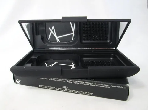 Vista 2 de NARS Base compacta de crema radiante, compacta vacía