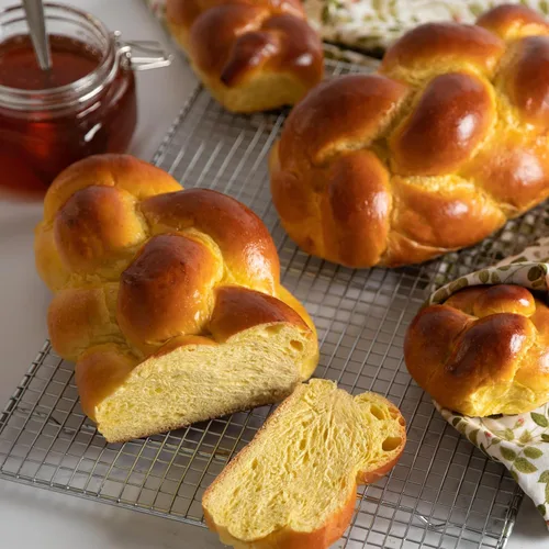 Vista 3 de Stern's Bakery Pan de challah Kosher - Challah tradicional de 15 onzas Fresco y delicioso Panes de challah de shabbat ideales para tus