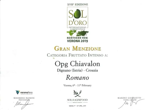 Vista 2 de Aceite de oliva virgen extra croata Chiavalon Romano Aceite de oliva con alto contenido de polifenoles