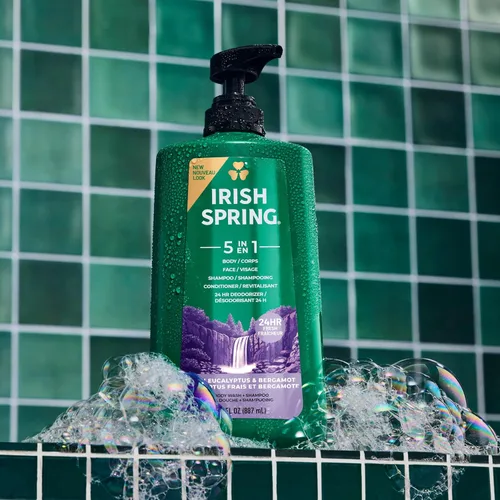 Vista 2 de Irish Spring Gel de Ducha 5 en 1 para Hombres, Gel de Ducha para Hombres, Te Mantiene Fresco y Limpio por 24 Horas, Acondiciona y Limpia Cuerpo