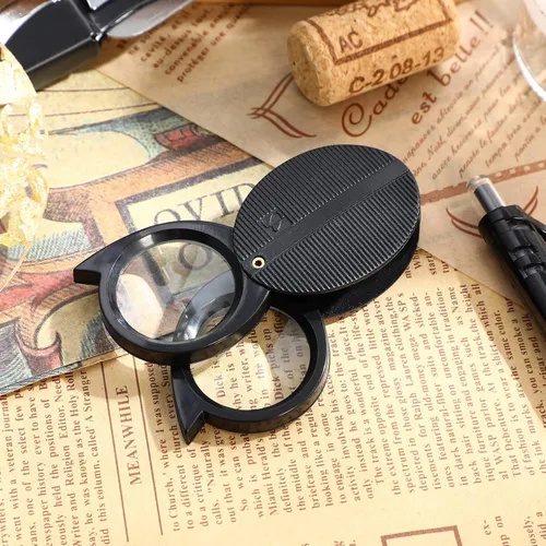 Vista 5 de ULTECHNOVO Lupa De Bolsillo Plegable Portátil De Mano De Vidrio Óptico Artesanía Lupa Para Mujeres Y Hombres Lectura (Dual Lens (5X/10X) - Negro